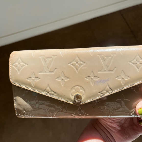Louis Vuitton Sarah Wallet - Picture 11 of 12